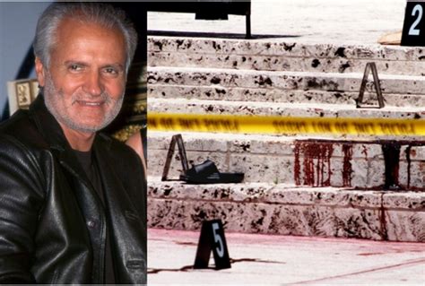 immagini reali morte versace|L’omicidio di Gianni Versace .